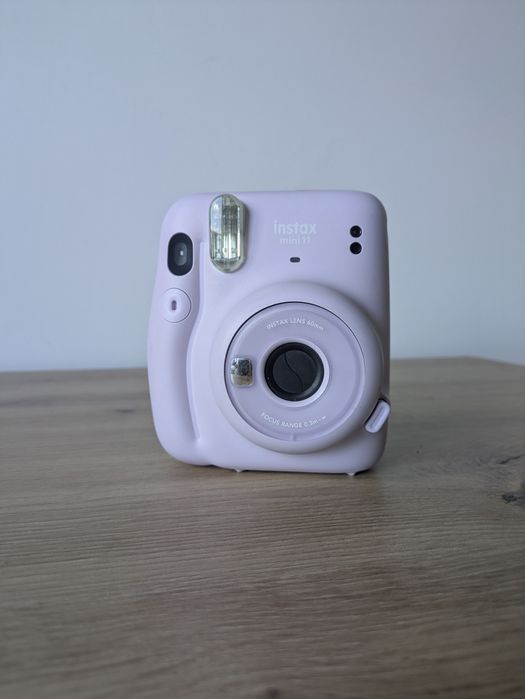 Fujifilm Instax mini 11  Фотоапарат за Моменти Снимки В Отлично Състояние