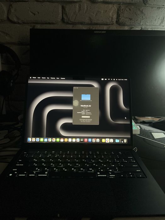 MacBook air m2 2022г