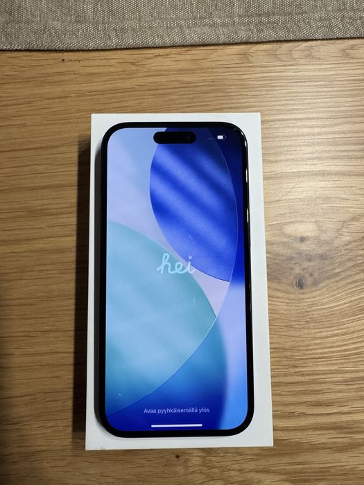 ПРОДАВАМ iPhone 15 128GB