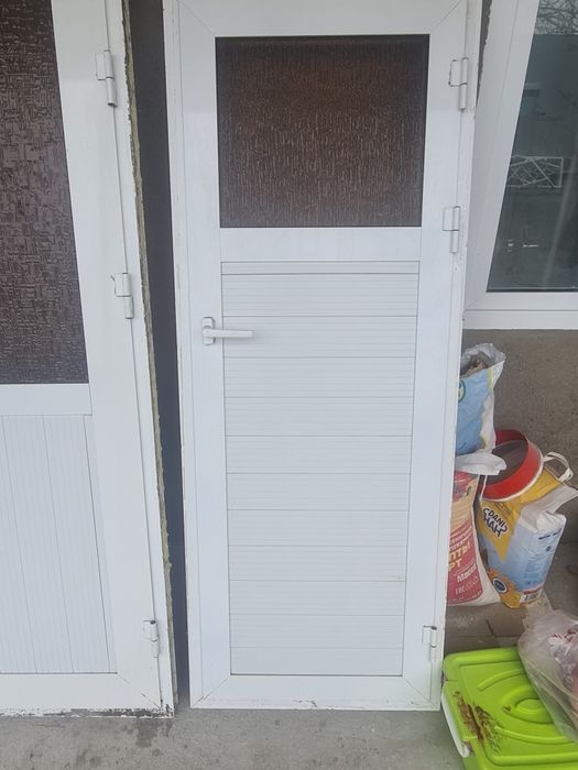 Алюминевые двери