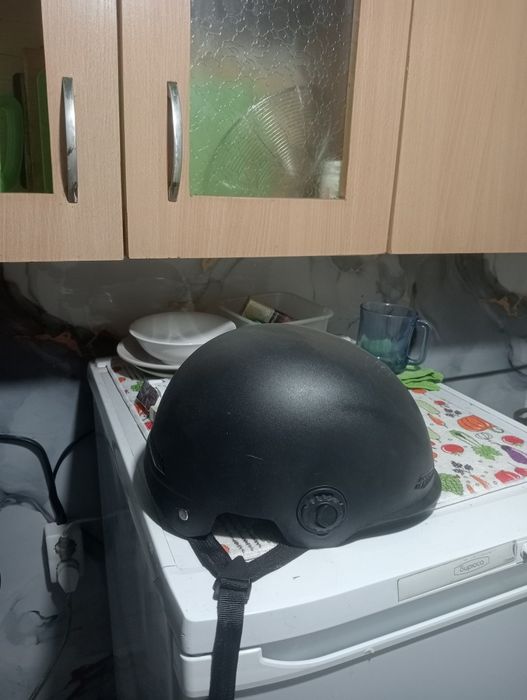 Защитный шлем на велосипед