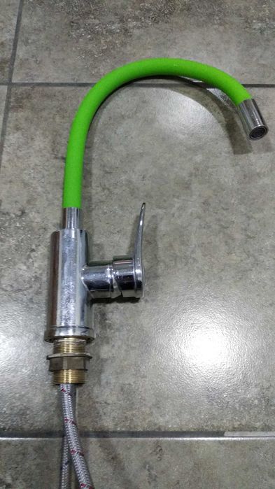 Продам смеситель в хорошем состояний