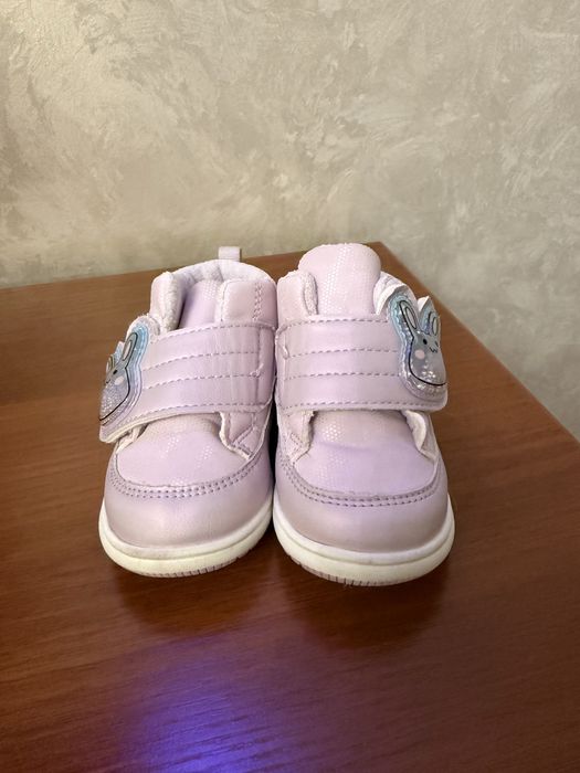 Ботинки / сандалии для девочки 19 р.