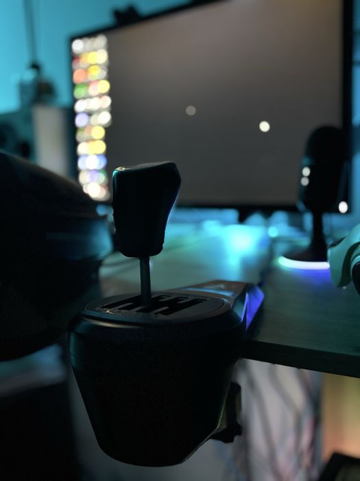 Thrustmaster T300 RS GT + TH8S – Setup Sim Racing – Impecabil