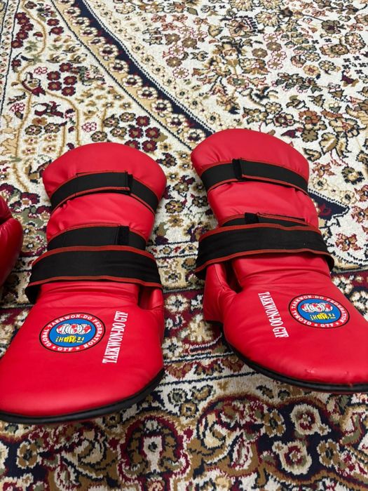 Таэквондо петчатки футы