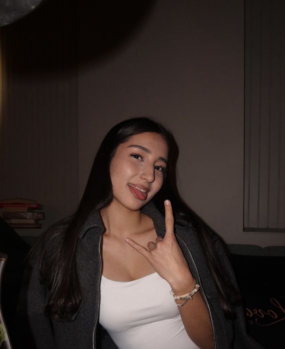 Камера Canon eos 4000d