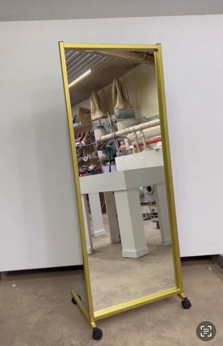 Продам зеркало на роликах 170/65