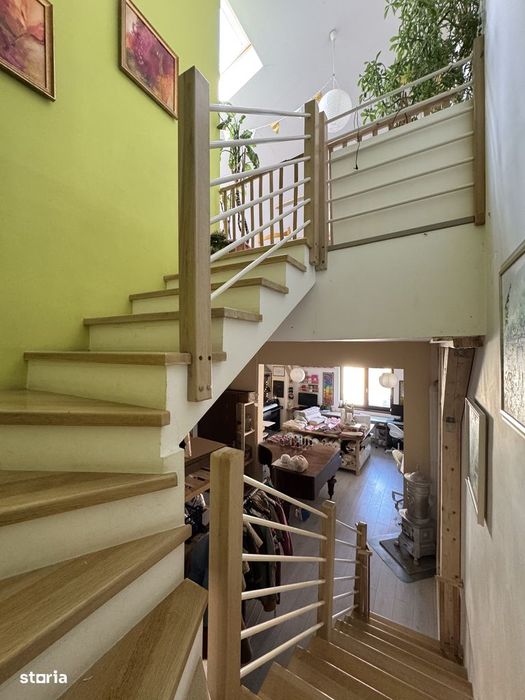 Casă de vânzare spațiu comercial sau casă de locuit in zona centrala