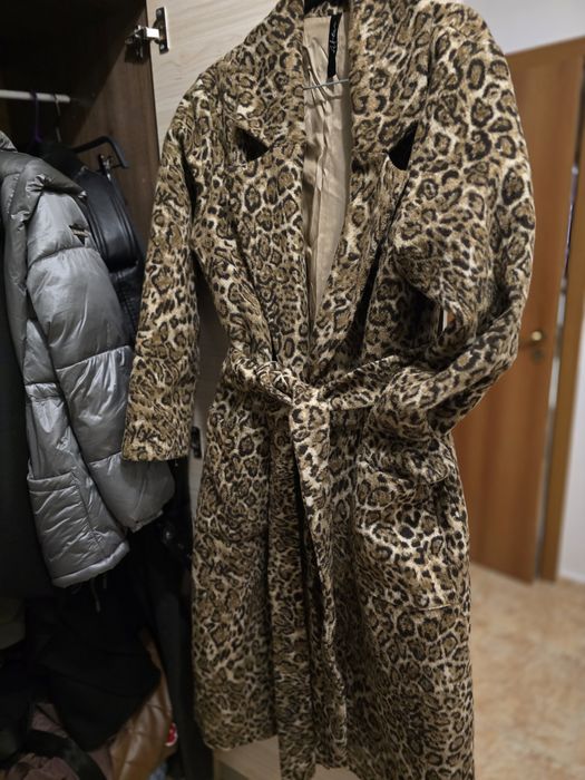 Палто Afther прекрасен тигров десен !