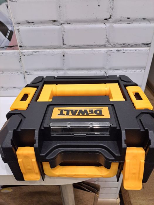Шуруповерт Makita