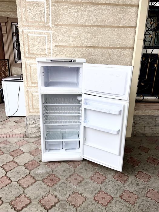 Продам холодильник Индезит рабочая 100%