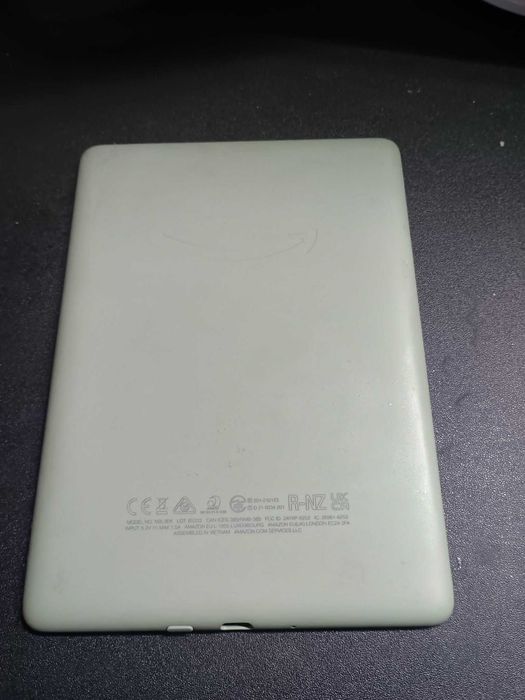 Kindle Paperwhite 11th Gen (G8S2) - мока/зелен