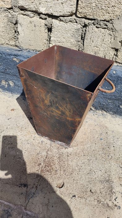 Урна для мусора       .