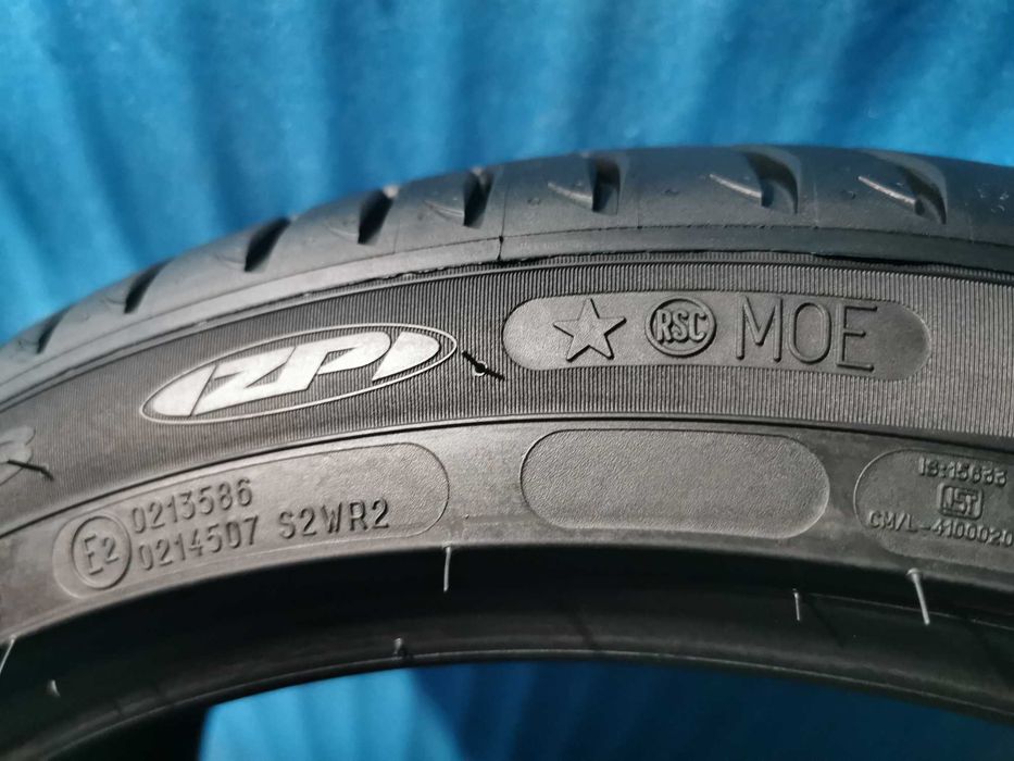 245/40 R19 - 275/35 R19 - michelin runflat 4 bucati