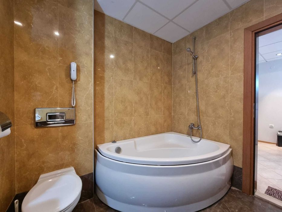 Продава се Двустаен апартамент в к.к. Слънчев бряг - 72 кв.м за 1021 €/кв.м - Снимка #12