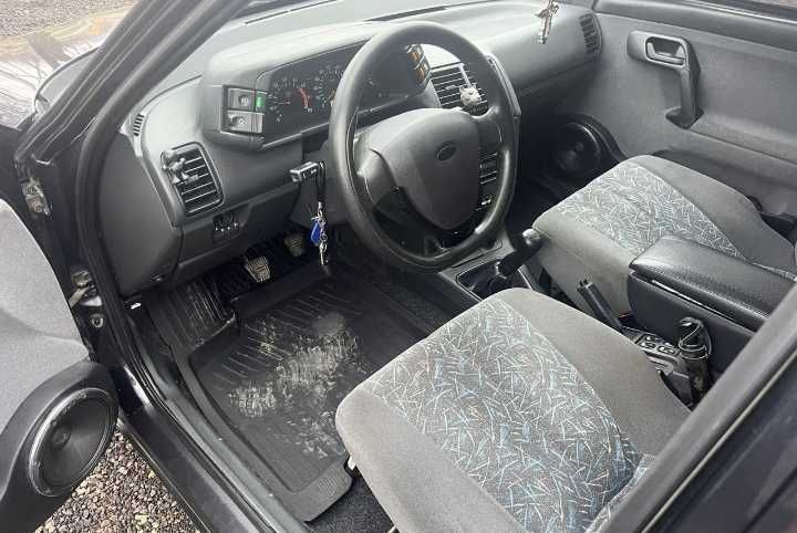 Продаю ваз   2110