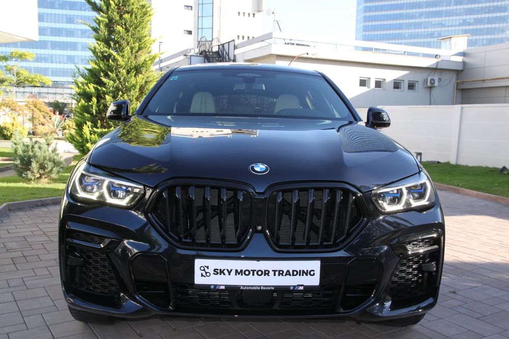 BMW X6 Msport Bmw Individual/ Sky L/ Iconic Glow/ Laser/ Sof Cl/ HUD&360/ TVA