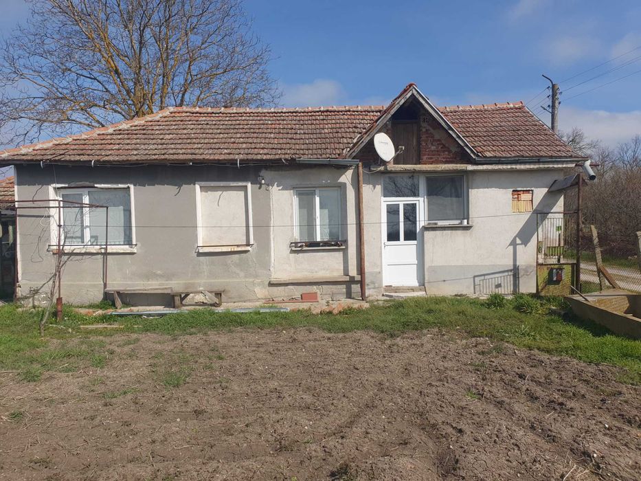 Продавам къща за живеене