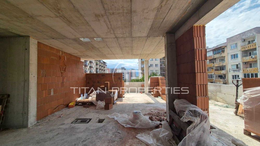 Продава се Тристаен апартамент в Пловдив, Кючук Париж - 123 кв.м за 1253 €/кв.м - Снимка #1