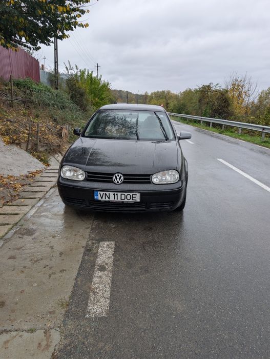 Volkswagen Golf Sportsvan diesel, 1.006 € — imagine 3