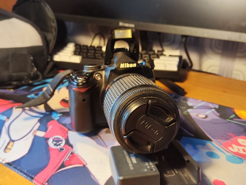 Зеркальный фотоаппарат Nikon D5000