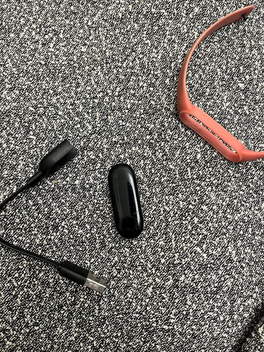 Mi band 5, mi band 3 продам
