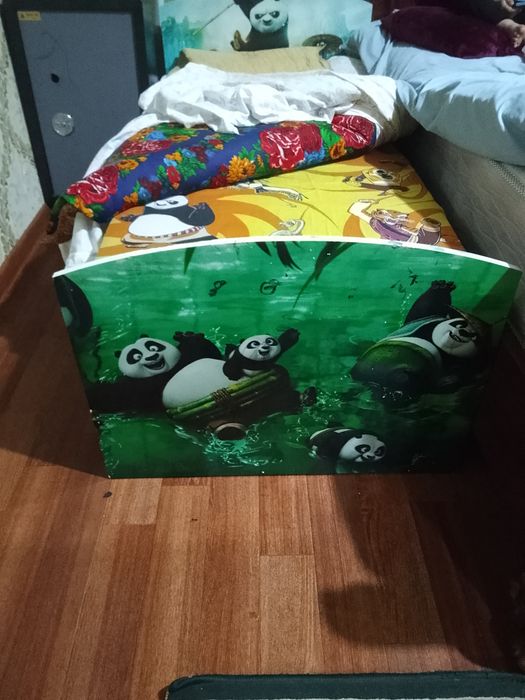 Шкафы диваны партии