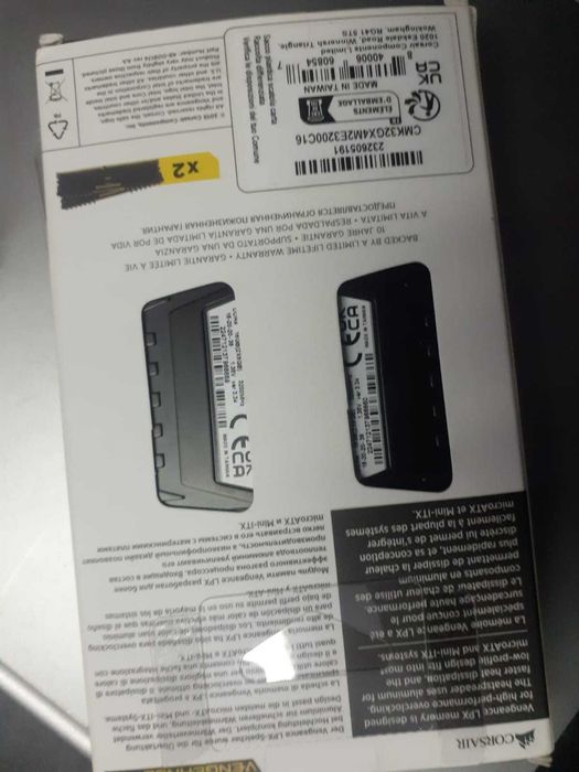 Vand memorii ddr3 si ddr4 de 4,8 , 16 gb, ssd de 240 gb, 512 gb , 1 tb