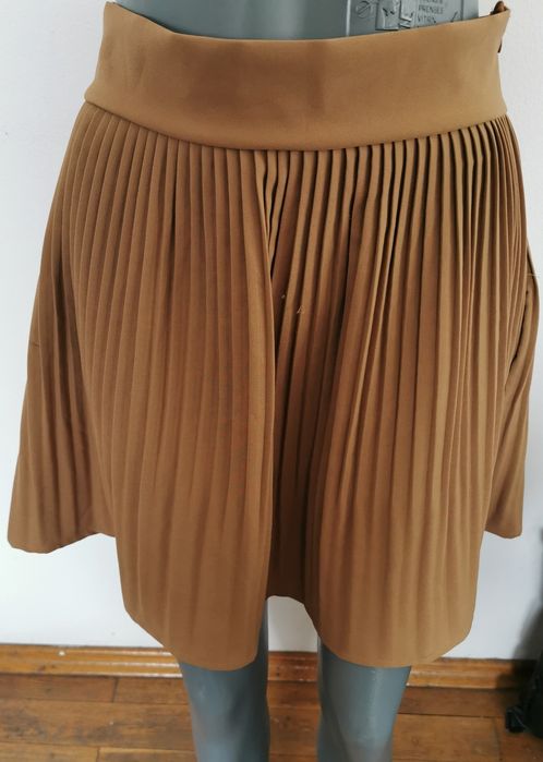 Разпродажба на всички поли, цени до 35лв.