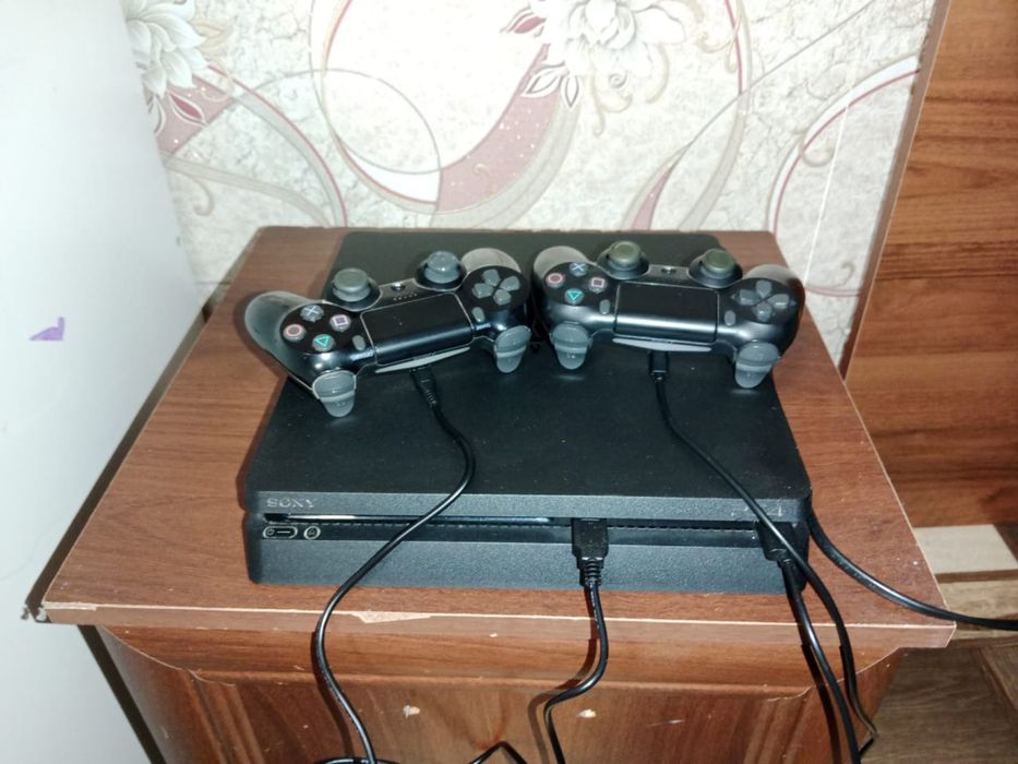 PS4 с играми