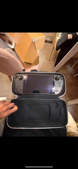 Срочно продам Steam deck