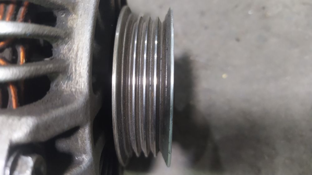 Продам,Генератор Хонда после ревизии.