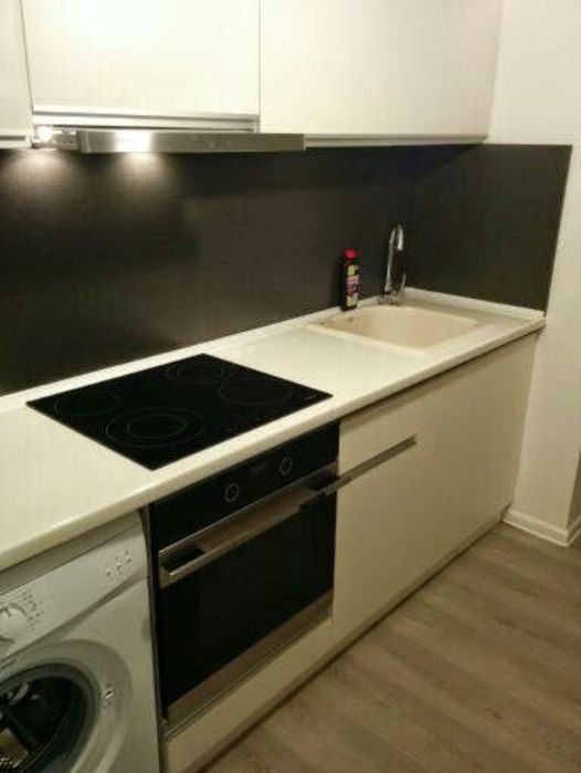 Апартамент под наем Ален Мак (журналист)