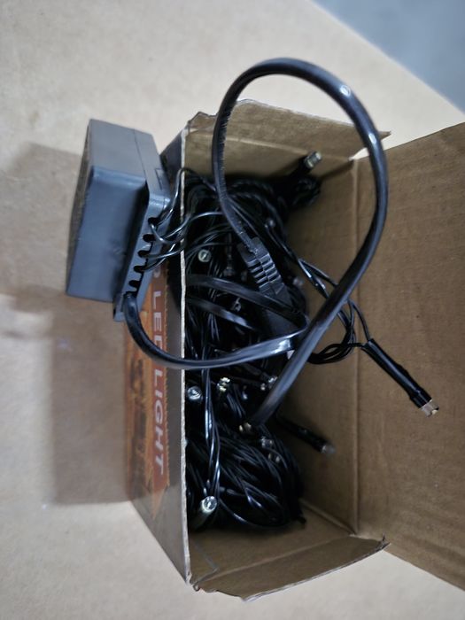 Instalatie brad multicolora 100leduri