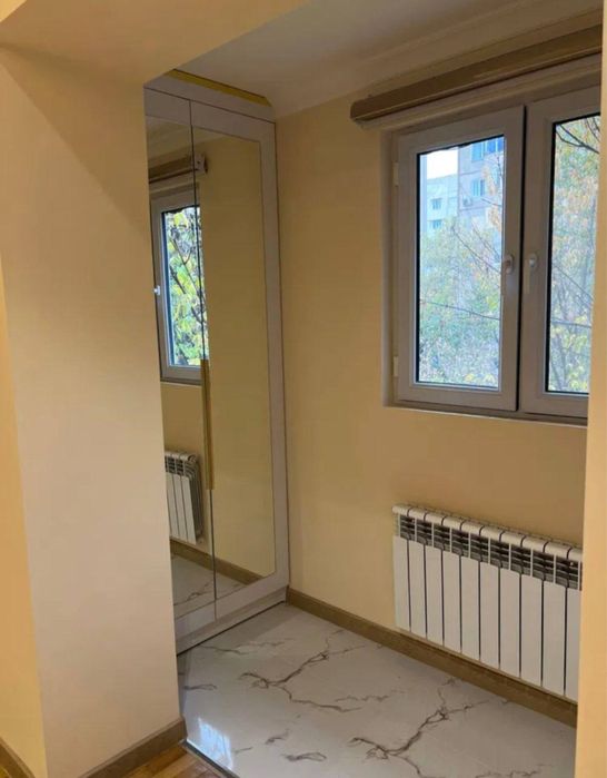 а: М Ойбек  Мирабадский район Ор.р: Дом Художника