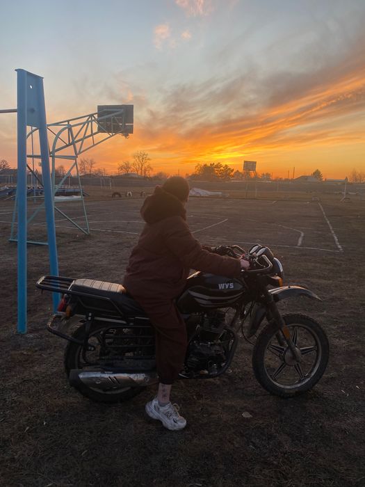 Продам мотоцикл вус 200