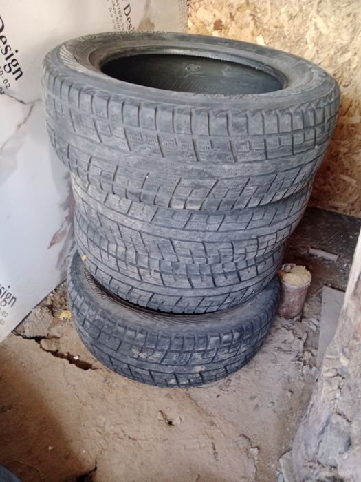 Продам резину 225/65 R18