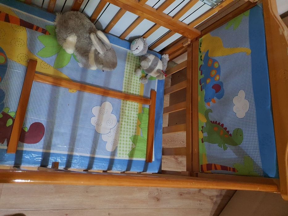 Коляска и кровать