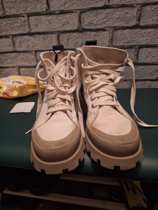 Продам очень модный обувь