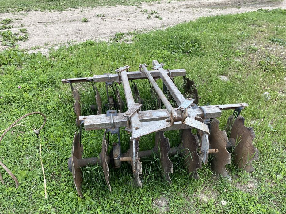 Продам мини трактор , косилка , телега самосвал , дискователь