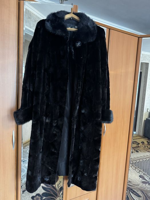 Продам шубу  норковую