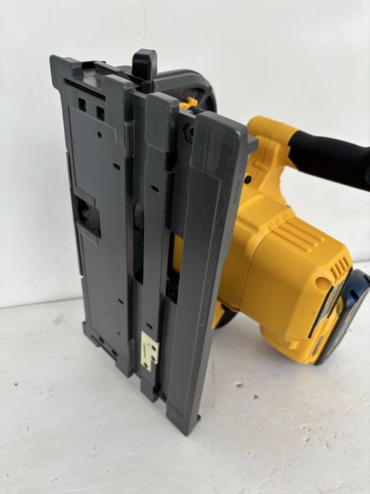 DEWALT DCS520 FlexVolt Circular Precizie Ca Nou!