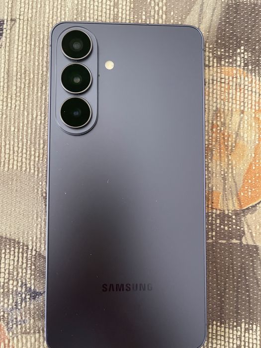 Samsung s26+.