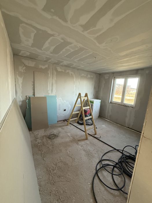 Casa familiala Super pret / Osorhei in Roșu