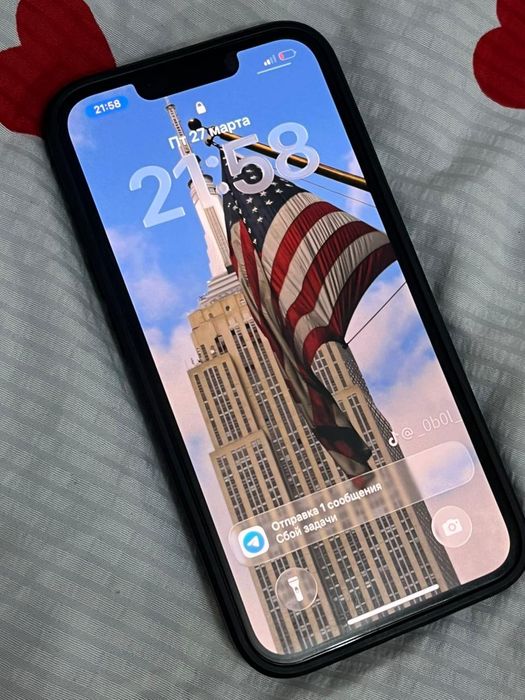 Продам айфон 13 128гб