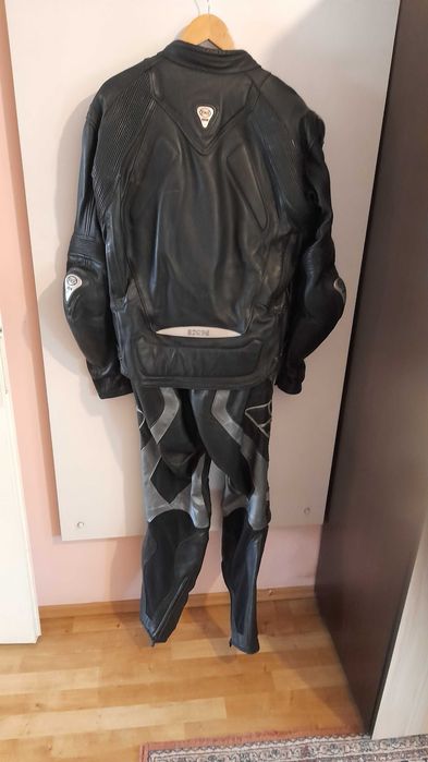 Мотоекипировка ixs 2 части или цял