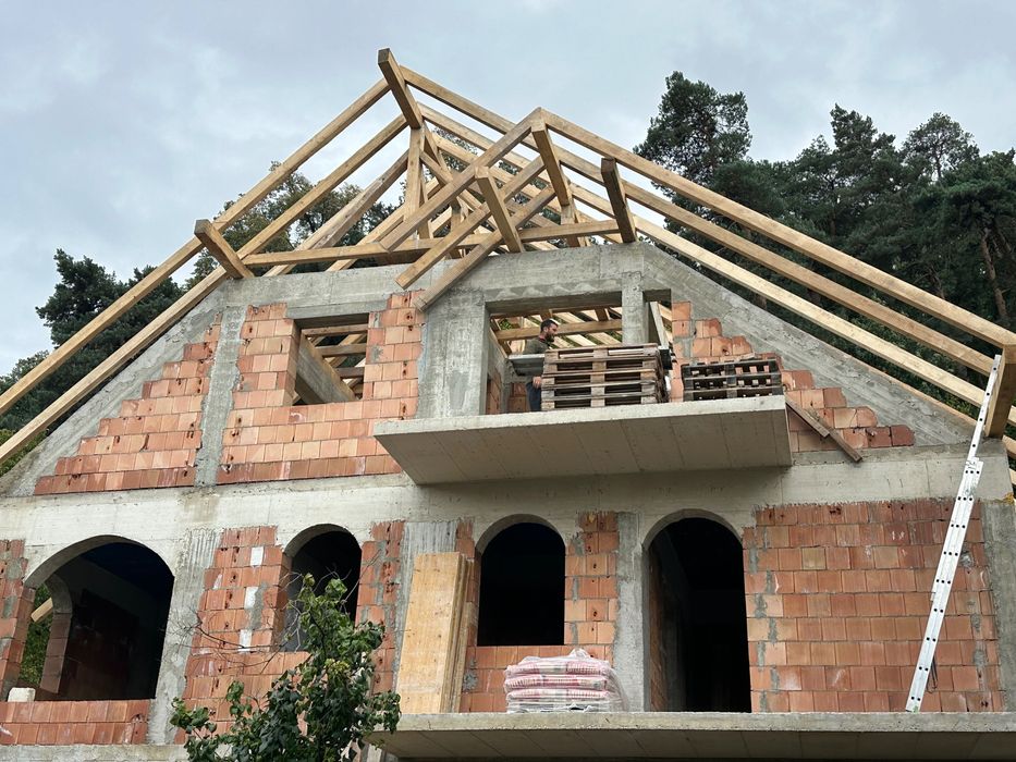 Echipă serioasă calificată exzecutam  case la rosu sau la gata