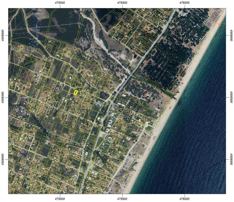 Продава се отличен парцел близо до центъра с площ 572 м2 в Аспровалта, Северна Гърция