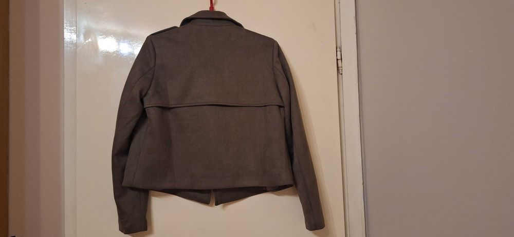 Есенно-пролетно яке