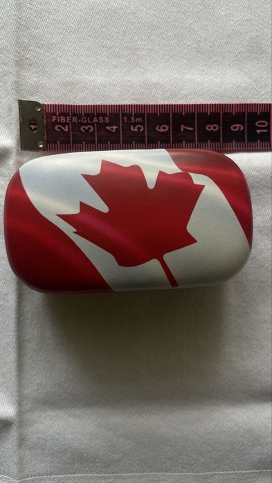 Продам таблеточницу- футляр с зеркальцем